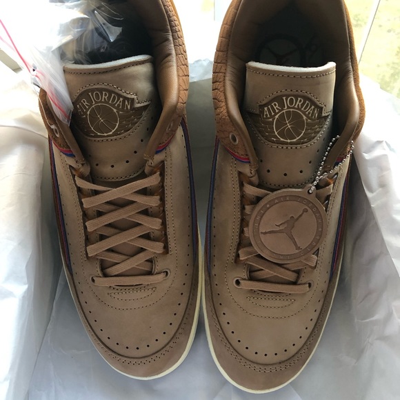 Air Jordan 2 Retro Low exclusive designed shoe main image 5